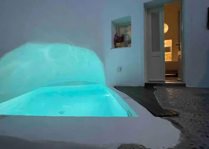 빌라 Patitiri Cave House With Private Pool In Megalochori Santorini *