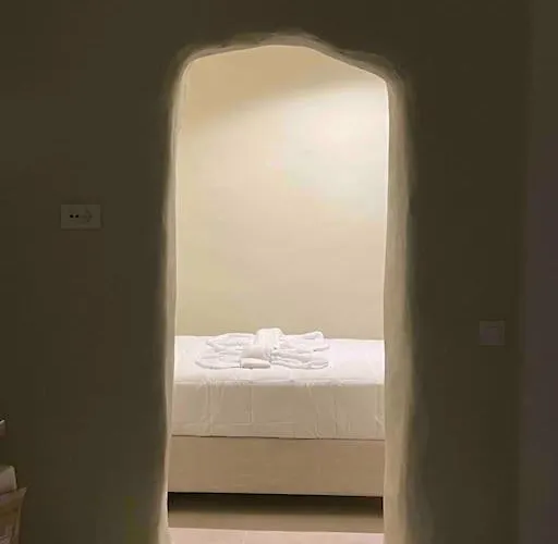 Patitiri Cave House With Private Pool In Megalochori Santorini *