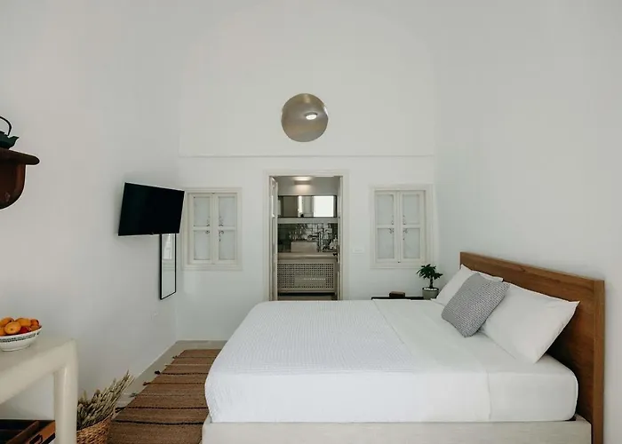 Patitiri Cave House With Private Pool In Megalochori Santorini 메갈로호리