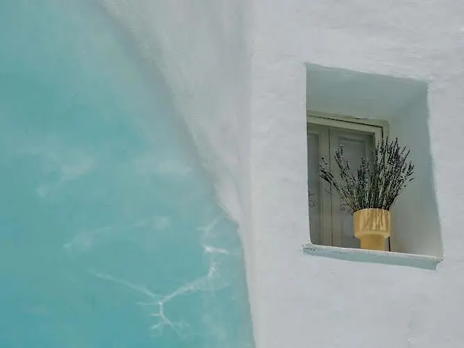 Patitiri Cave House With Private Pool In Megalochori Santorini