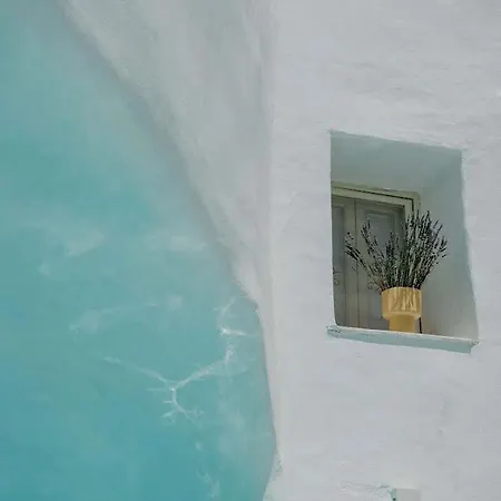 Patitiri Cave House With Private Pool In Megalochori Santorini