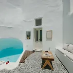Patitiri Cave House With Private Pool In Megalochori Santorini *