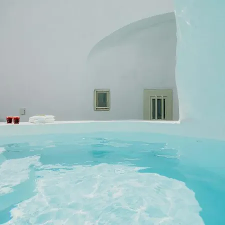Patitiri Cave House With Private Pool In Megalochori Santorini Villa Megalohóri
