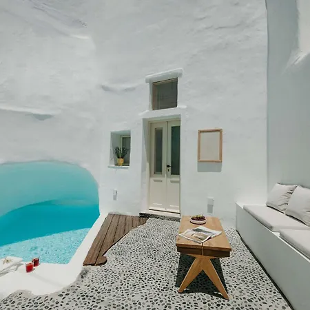 Patitiri Cave House With Private Pool In Megalochori Santorini *